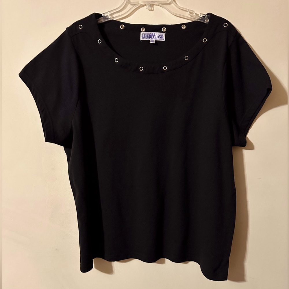 Liberty Lane Black Short Sleeve Top